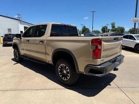 Used 2022 Chevrolet Silverado 1500 ZR2 w/ Technology Package AWD/4WD image 29