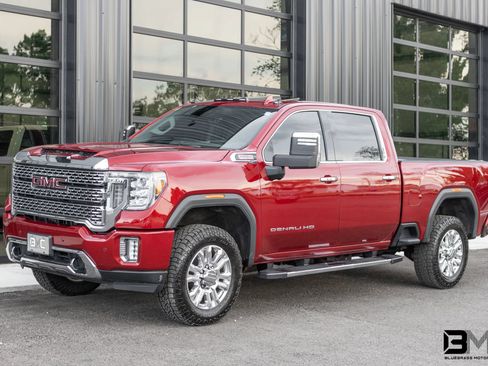 Used 2020 GMC Sierra 3500 Denali w/ Denali Ultimate Package AWD/4WD image 2