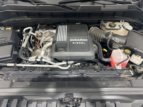 Used 2023 Chevrolet Silverado 1500 High Country w/ High Country Premium Package image 28