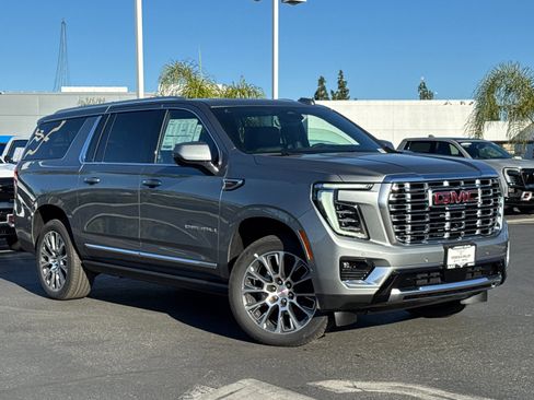 New 2026 GMC Yukon XL Denali w/ Denali Reserve Package image 2