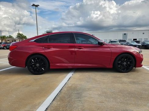 Used 2022 Honda Accord Sport image 4