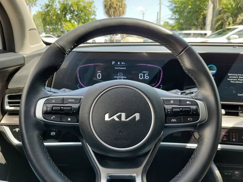 Certified 2024 Kia Sportage EX FWD image 19