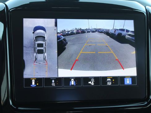 Used 2023 Chevrolet Traverse RS w/ LPO, Floor Liner Package image 15