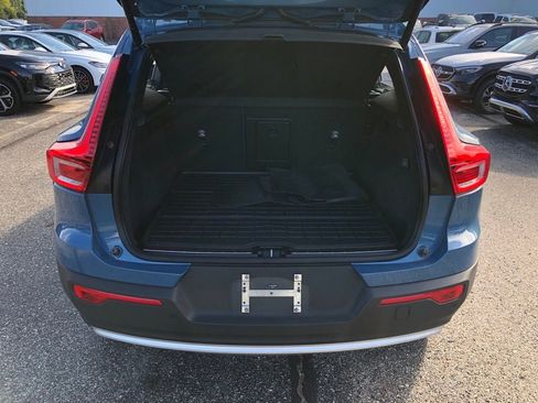 Used 2023 Volvo XC40 B5 Plus w/ Protection Package Premier image 35