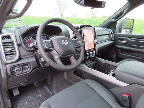 New 2026 RAM 2500 Big Horn AWD/4WD image 23