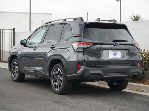 New 2026 Subaru Forester Premium AWD/4WD image 3