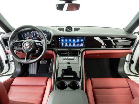 New 2026 Porsche Panamera 4 AWD/4WD image 19