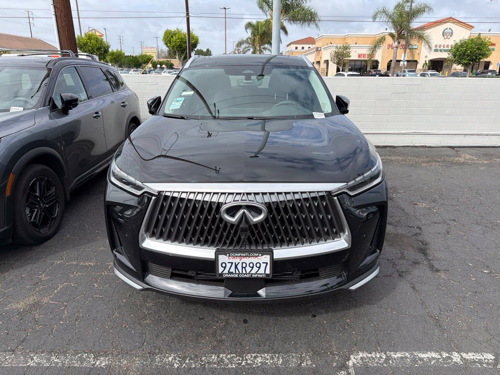 Certified 2026 INFINITI QX60 Luxe w/ Cargo Package AWD/4WD image 2