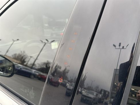 Used 2022 Lincoln Aviator Reserve w/ Equipment Group 201A image 17