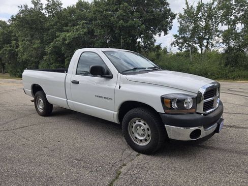 Used 2006 Dodge Ram 1500 Truck ST RWD image 8