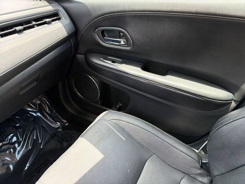 Used 2022 Honda HR-V EX-L image 28