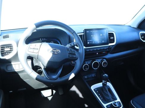New 2026 Hyundai Venue SEL image 10