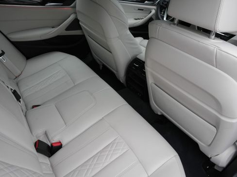 Certified 2023 BMW 540i xDrive w/ Executive Package AWD/4WD image 35