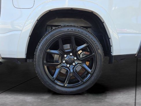Used 2021 RAM 1500 Laramie AWD/4WD image 33