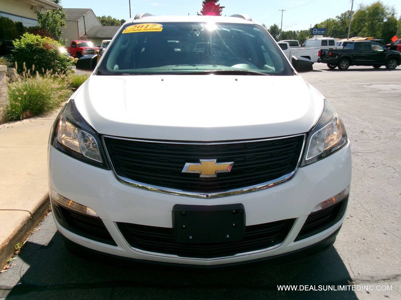 Used 2017 Chevrolet Traverse LS FWD image 21