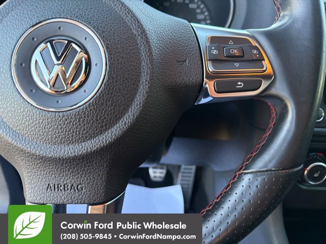 Used 2014 Volkswagen GTI Driver's Edition FWD image 17