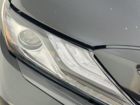 Used 2021 Toyota Camry XSE image 36