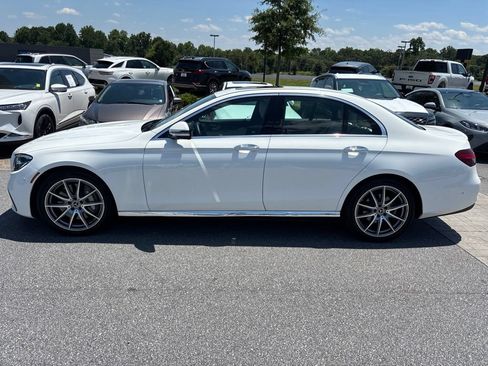Used 2022 Mercedes-Benz E 350 Sedan image 5