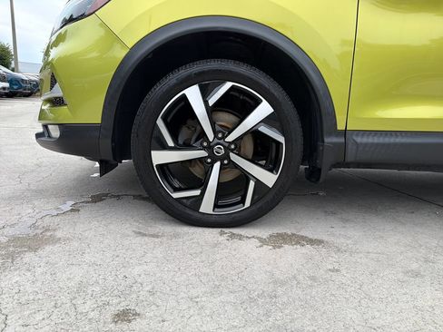 Used 2020 Nissan Rogue Sport SL w/ Premium Package FWD image 12