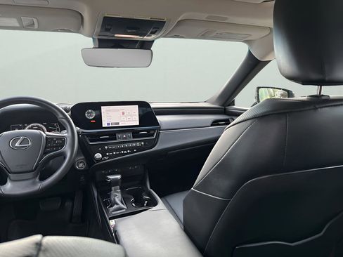 Used 2024 Lexus ES 350 w/ Premium Package image 24