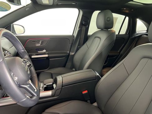 Certified 2023 Mercedes-Benz GLA 250 4MATIC image 3