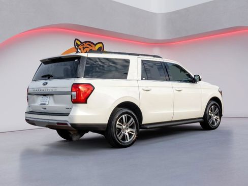 Used 2024 Ford Expedition Max XLT image 5