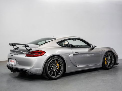 Used 2016 Porsche Cayman GT4 RWD image 4