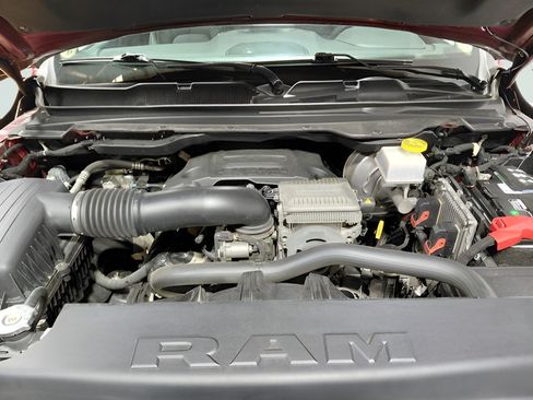Used 2020 RAM 1500 Laramie AWD/4WD image 15