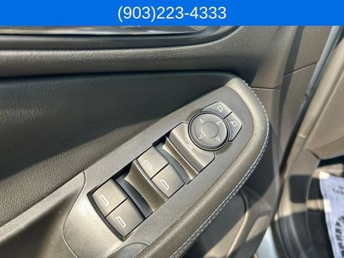 Used 2025 Buick Encore GX Sport Touring FWD image 18