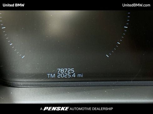 Used 2019 Volvo XC60 T5 Momentum w/ Multimedia Package image 7