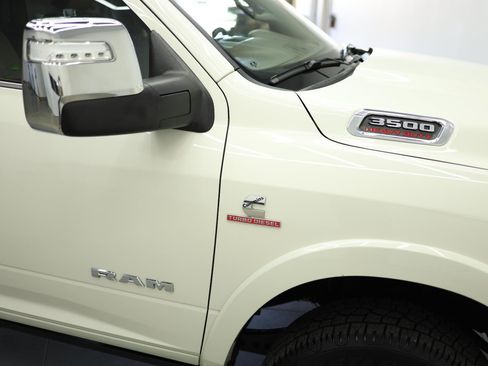 Used 2024 RAM 3500 Limited image 16