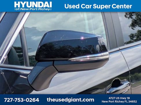 Used 2024 Toyota RAV4 AWD Hybrid image 11