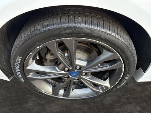 Used 2020 Ford Fusion Titanium AWD/4WD image 41