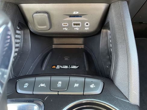 Used 2023 Chevrolet TrailBlazer RS w/ Sun and Liftgate Package FWD image 24