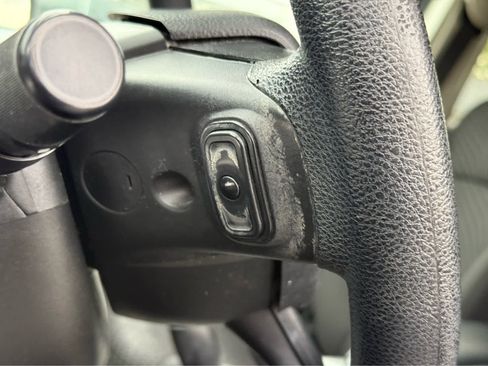 Used 2017 Dodge Journey SE FWD image 29