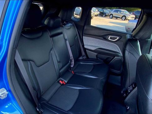 Used 2024 Jeep Compass Latitude image 35