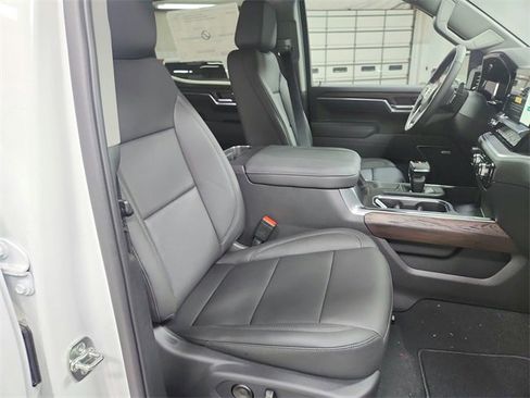 New 2026 GMC Sierra 1500 SLT w/ SLT Premium Plus Package image 38