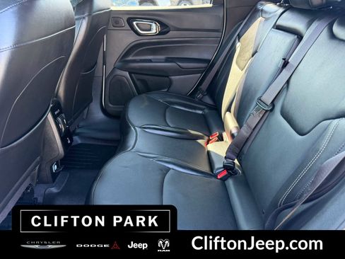 Used 2023 Jeep Compass High Altitude image 16