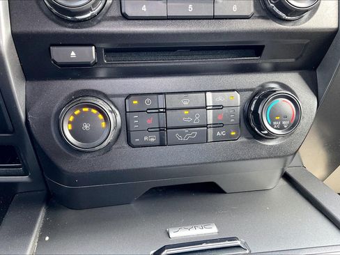 Used 2018 Ford F150 XLT w/ Equipment Group 302A Luxury AWD/4WD image 30