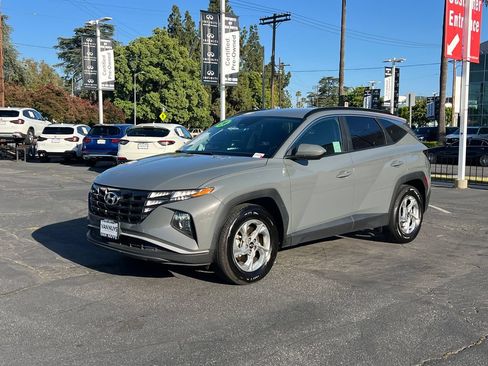 Used 2024 Hyundai Tucson SEL FWD image 2