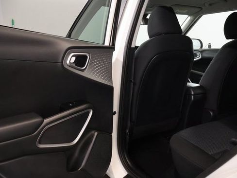 Used 2024 Kia Soul LX w/ Option Group 015 FWD image 23