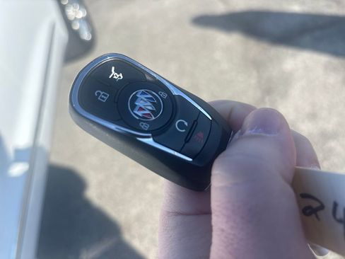 Used 2023 Buick Enclave Essence w/ Experience Buick Package image 33