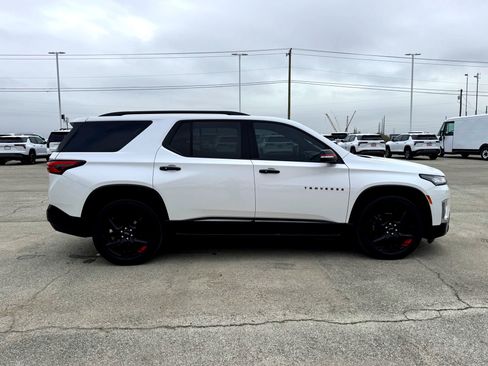 Used 2023 Chevrolet Traverse Premier w/ Redline Edition image 5