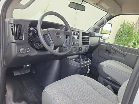 New 2025 GMC Savana 3500 Extended w/ Power Convenience Package RWD image 16
