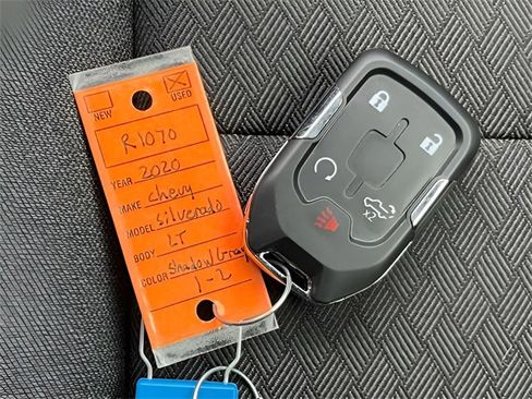 Used 2020 Chevrolet Silverado 1500 LT w/ Texas Edition image 31