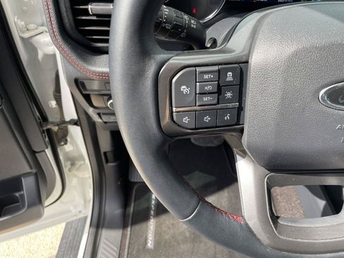 Used 2023 Ford Expedition Limited AWD/4WD image 13