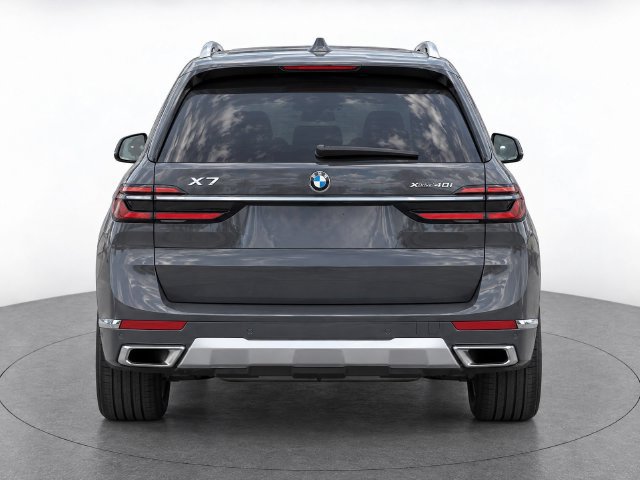 Used 2024 BMW X7 xDrive40i w/ Executive Package AWD/4WD image 4