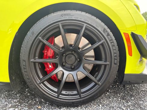 Used 2019 Chevrolet Camaro ZL1 RWD image 22