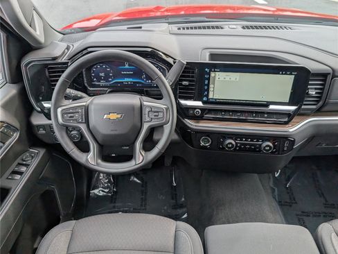 Certified 2024 Chevrolet Silverado 1500 LT image 16