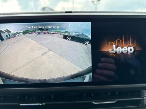 New 2025 Jeep Wrangler Unlimited Sport AWD/4WD image 31